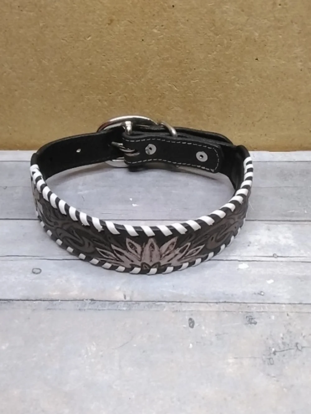 Brown Floral Tooled Leather Dog Collar Size M